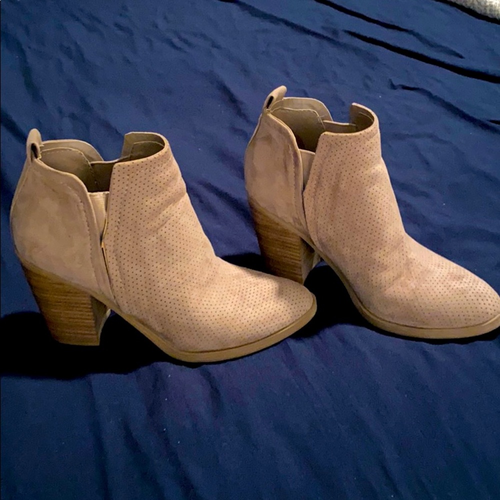 Booties- tan